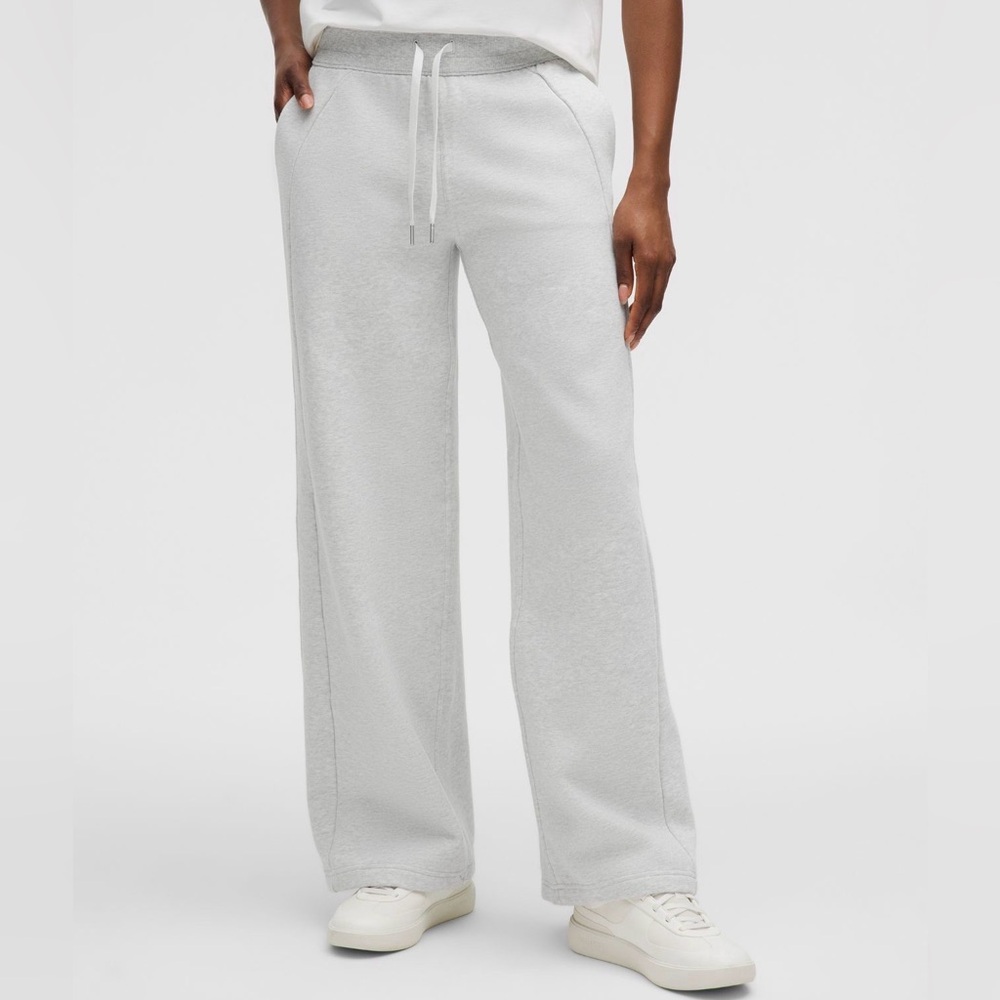 Lululemon Scuba Mid-Rise Wide-Leg Pant (Regular) - Heather Grey